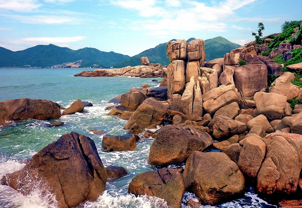 Vẻ đẹp của Hòn Chồng Nha Trang