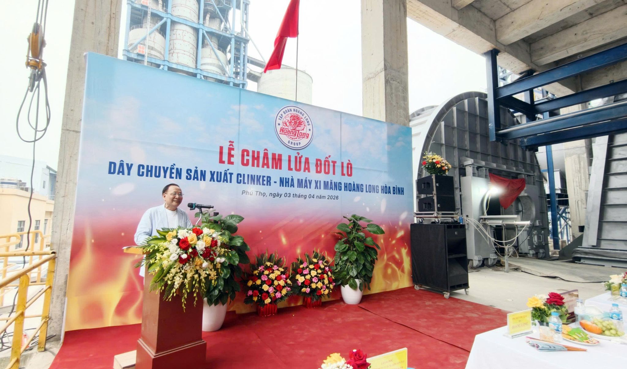Chủ tịch HĐQT Tập đoàn Hoàng Long, ông Nguyễn Sỹ Tiệp phát biểu