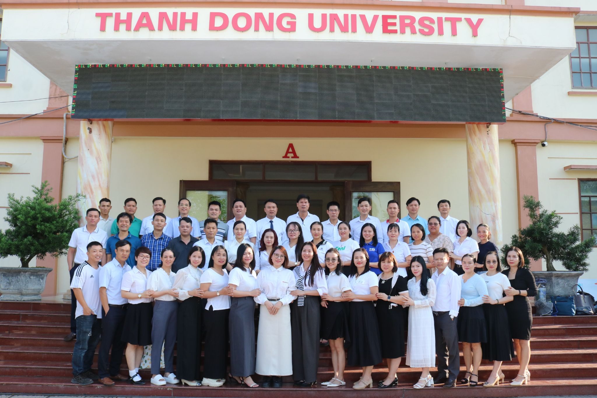 https://s-cnnt-cdn.aicms.vn/cnnt-media/26/5/22/tuyen-sinh-thac-si-dieu-duong-nam-2026--chuong-trinh-dao-tao-ung-dung-thuc-tien-tai-truong-dai-hoc-thanh-dong_6a1020fd8db43.jpg?md5=79V2nsMgWgEXbiDZodow0w&expires=1779685941