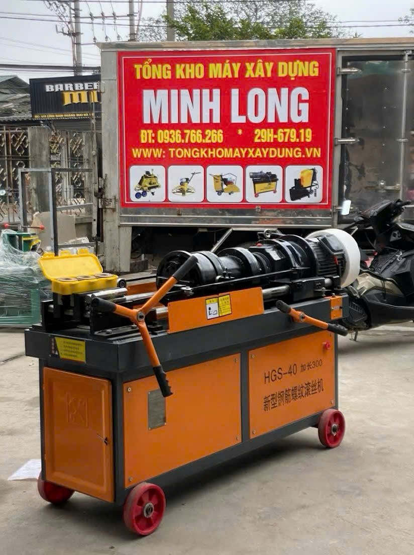 Minh Long đẩy mạnh cung ứng máy móc phục vụ ngành xây dựng.