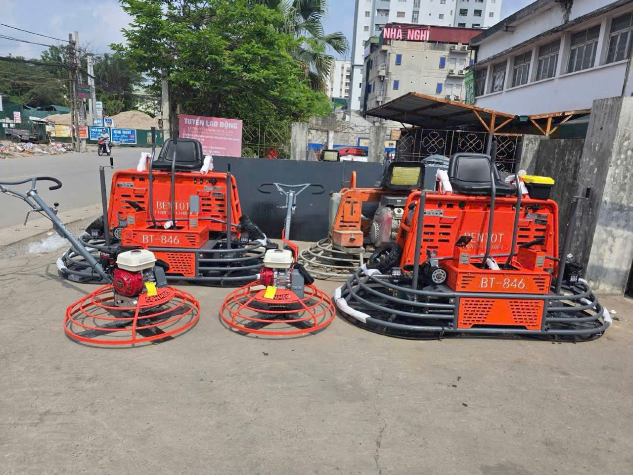 Nhiều dòng máy xây dựng đáp ứng yêu cầu vận hành thực tế.