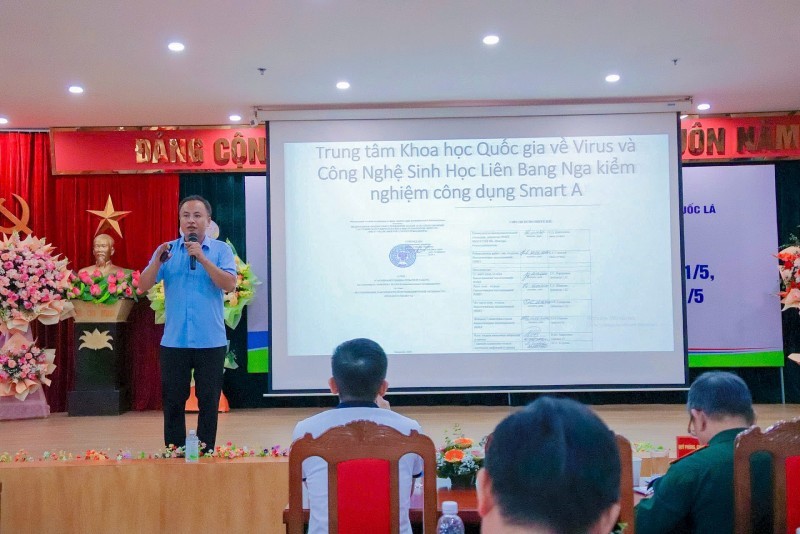 Đại diện Smart A tại một chương trình trao đổi chuyên môn, cho thấy nỗ lực và tâm huyết của doanh nghiệp trong quá trình nghiên cứu, phát triển sản phẩm theo hướng bài bản và lâu dài.
