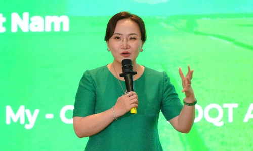 Bà Đặng Huỳnh Ức My được vinh danh là “Nữ lãnh đạo tiêu biểu ngành nông nghiệp công nghệ cao” tại AGM Awards 2026, ghi nhận những đóng góp trong phát triển nông nghiệp hiện đại, minh bạch và bền vững.