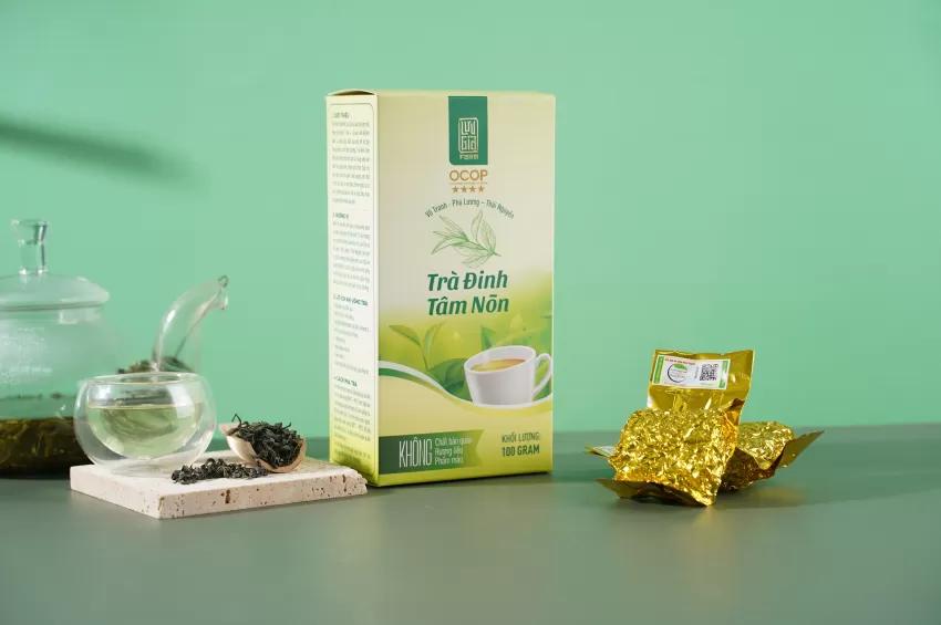 Chè tôm nõn Hảo Đạt được chế biến từ những búp chè non tuyển chọn, mang hương cốm đặc trưng cùng hậu vị ngọt sâu, là sản phẩm OCOP 5 sao tiêu biểu của Thái Nguyên.