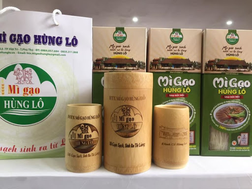 Nghề làm mỳ gạo tại làng Hùng Lô được gìn giữ qua nhiều thế hệ, góp phần tạo nên sản phẩm OCOP 5 sao mang đậm bản sắc địa phương.