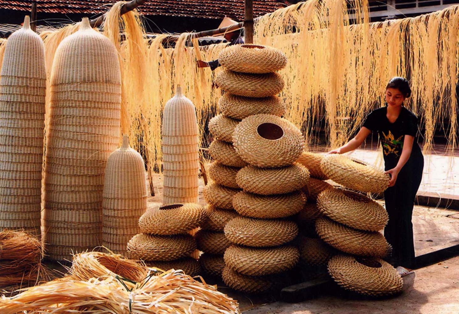 Làng nghề mây tre đan Phú Vinh