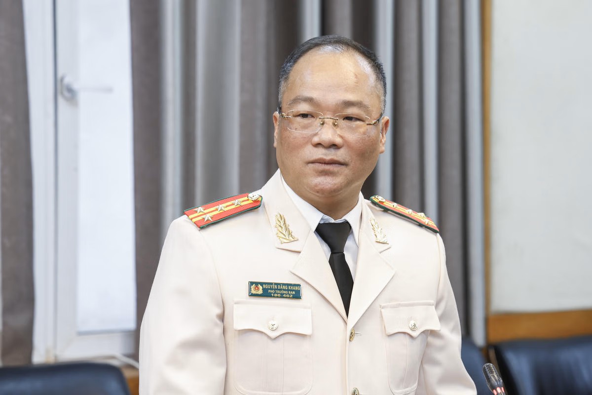 Thăng cấp bậc hàm Đại tá đối với TS. Nguyễn Đăng Khang – Phó Tổng Biên tập Báo Đại Đoàn Kết