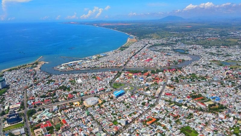 MINH-HOA-TUYEN-DUONG-O-PHAN-THIET.jpg