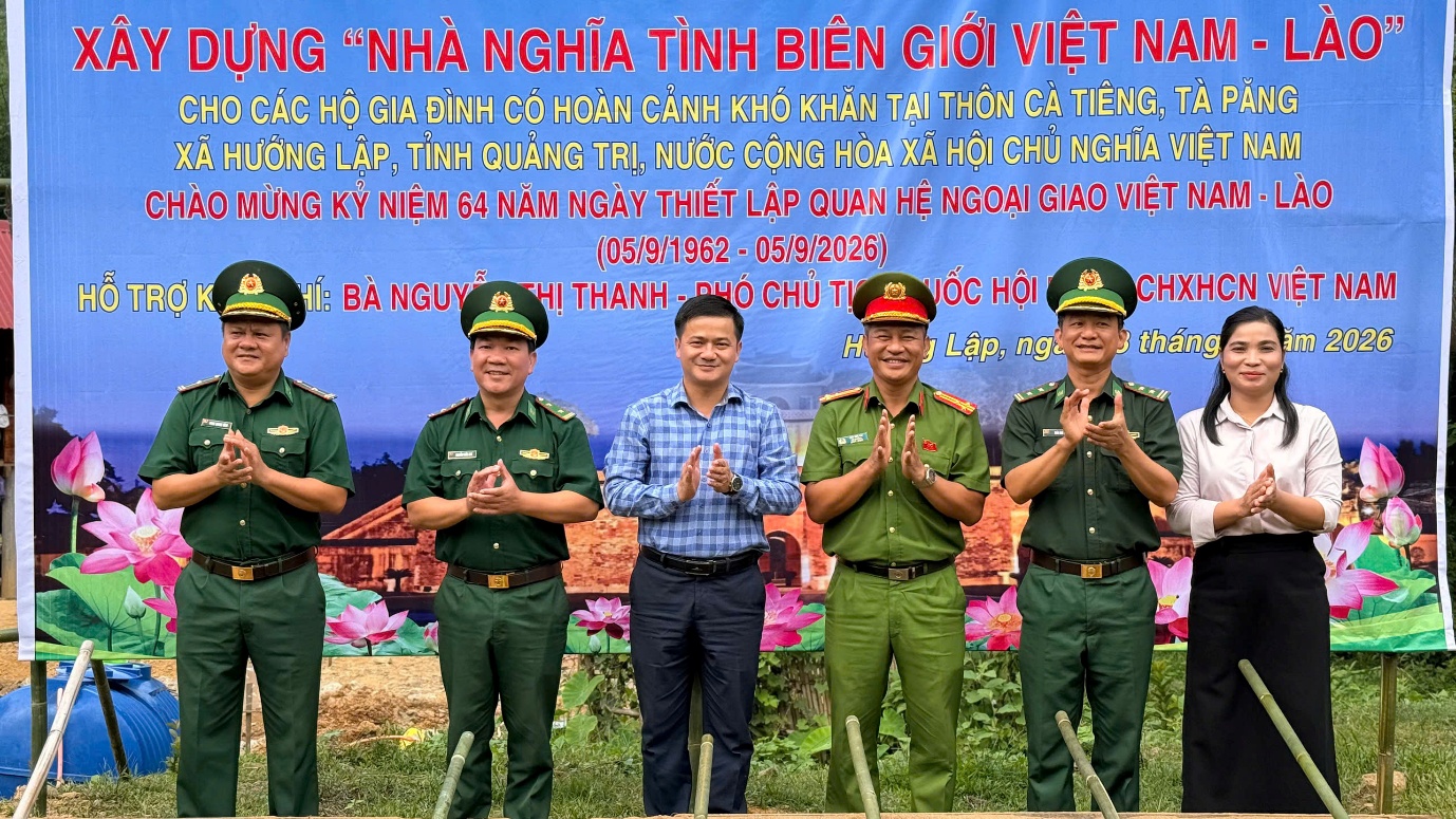 Khởi công xây dựng nhà “Nghĩa tình biên giới Việt Nam – Lào” tại khu vực biên giới Quảng Trị