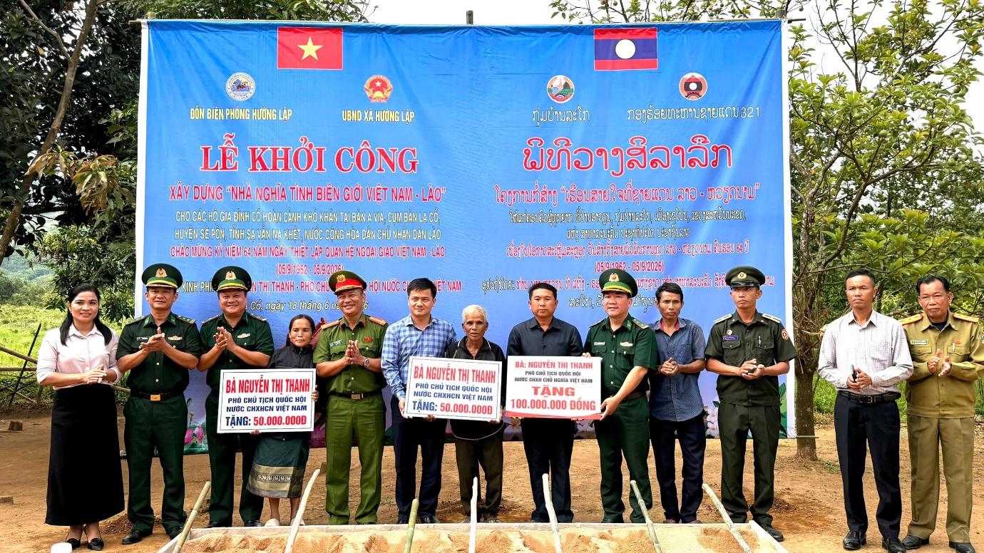 Khởi công xây dựng nhà “Nghĩa tình biên giới Việt Nam – Lào” tại khu vực biên giới Quảng Trị