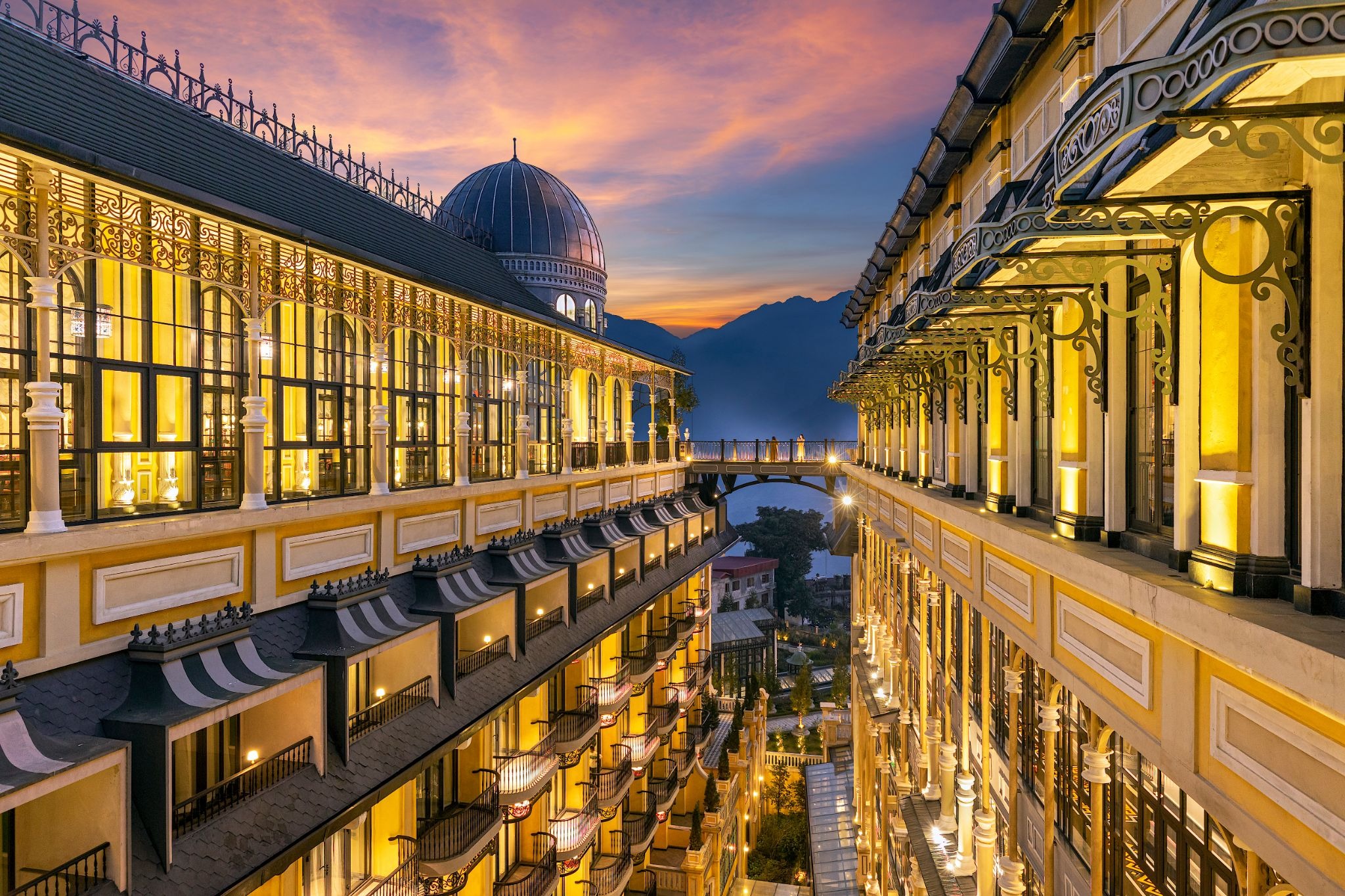 Khách sạn Hotel de la Coupole được ví như "Cung điện Versailles giữa lòng Tây Bắc"