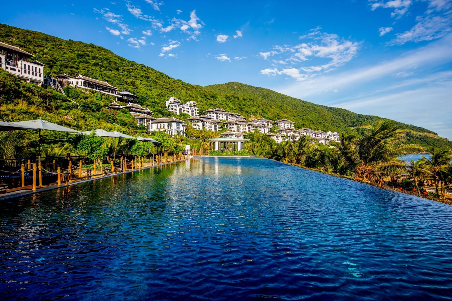    InterContinental Danang Sun Peninsula Resort - kiệt tác nghỉ dưỡng liên tục được quốc tế vinh danh