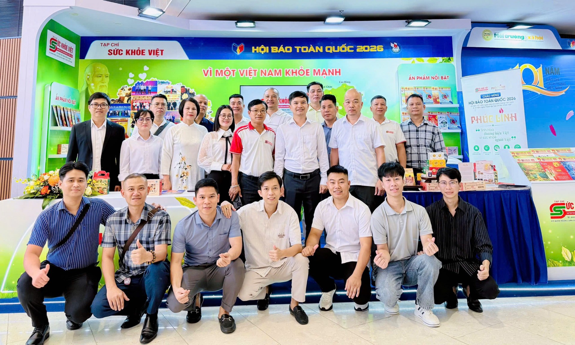 Gian trưng bày của Tạp chí Sức khỏe Việt thu hút sự quan tâm của đông đảo đại biểu, khách tham quan và các cơ quan báo chí tại Hội Báo toàn quốc 2026 với thông điệp “Vì một Việt Nam khỏe mạnh”.