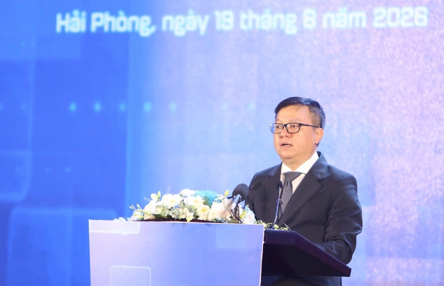 Đồng chí Lê Quốc Minh, Ủy viên Trung ương Đảng, Tổng Biên tập Báo Nhân Dân, Phó Trưởng Ban Tuyên giáo và Dân vận Trung ương, Chủ tịch Hội Nhà báo Việt Nam phát biểu khai mạc Hội Báo toàn quốc 2026.