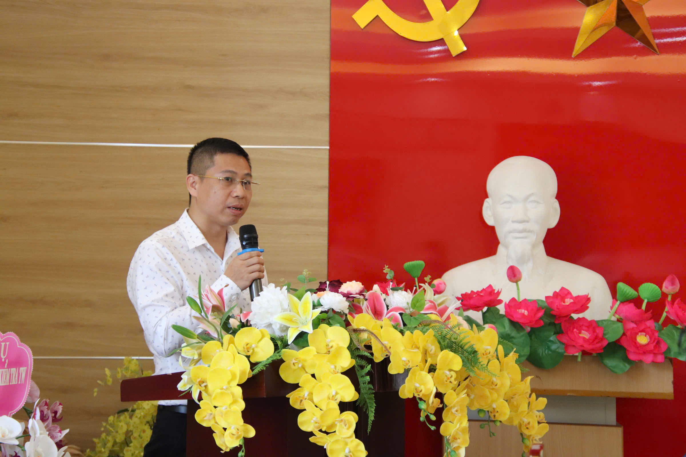 TS. Lê Ngọc Ánh - Tổng Biên tập Tạp chí Công nghiệp Nông thôn phát biểu tại chương trình hợp tác và giao lưu nhân dịp kỷ niệm 101 năm Ngày Báo chí Cách mạng Việt Nam.
