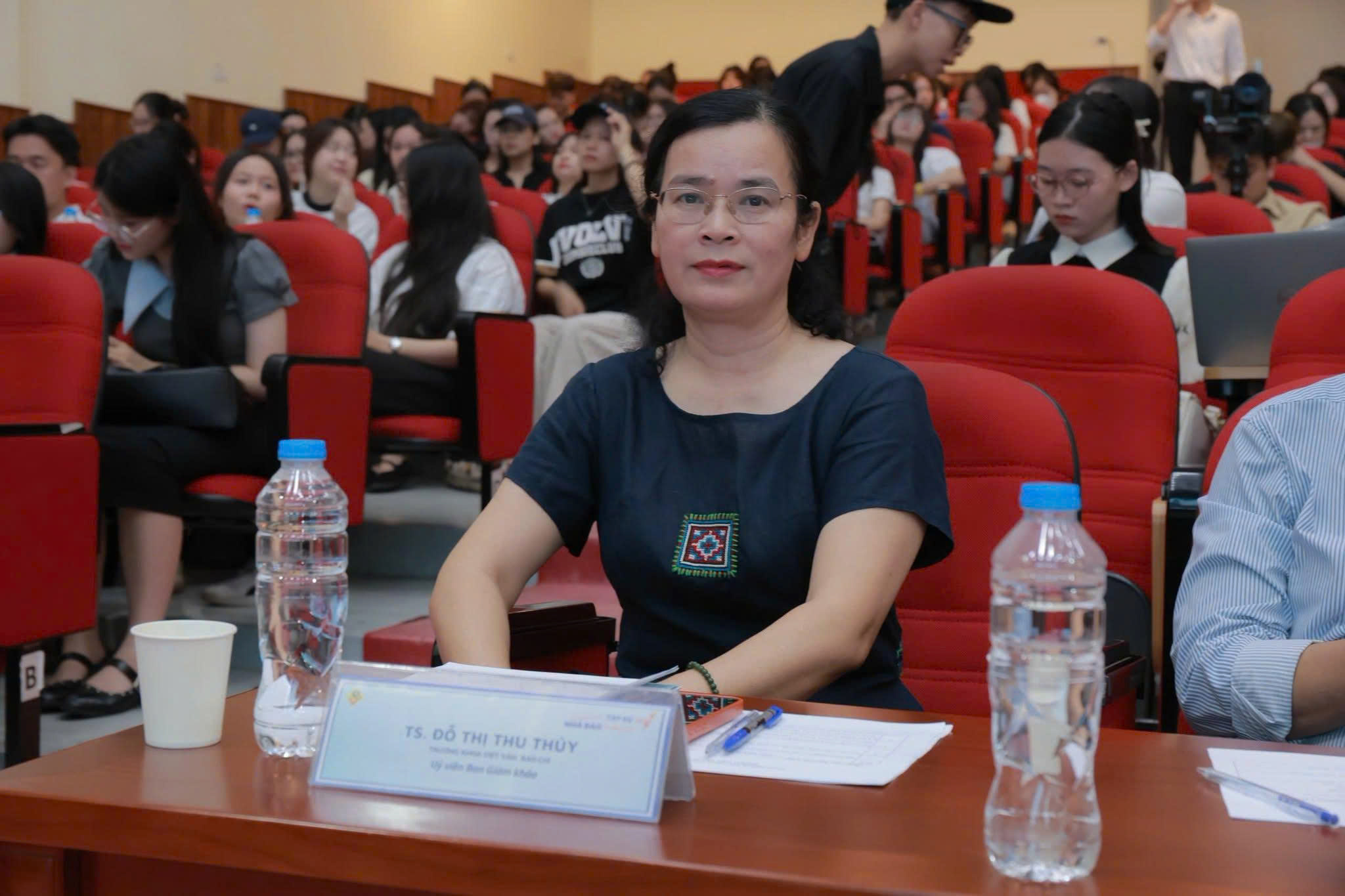 TS. Đỗ Thị Thu Thủy – Trưởng khoa Viết văn, Báo chí