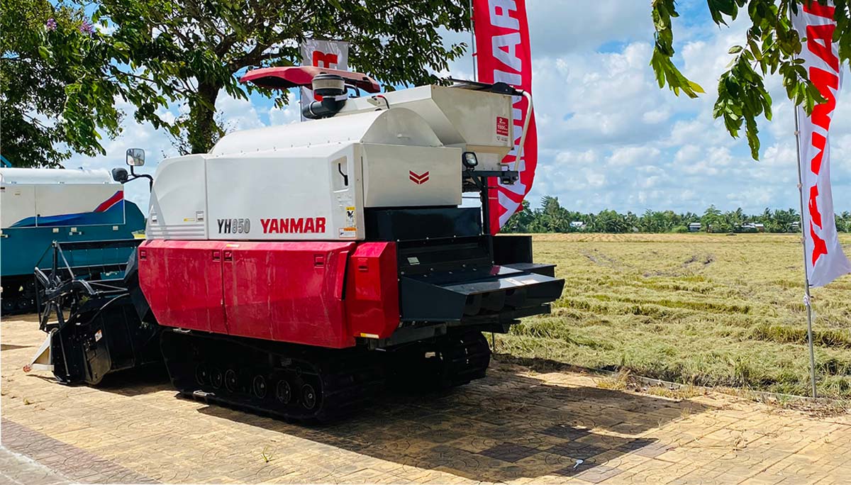 Máy móc nông nghiệp không còn bán đứt mà bán kèm dịch vụ