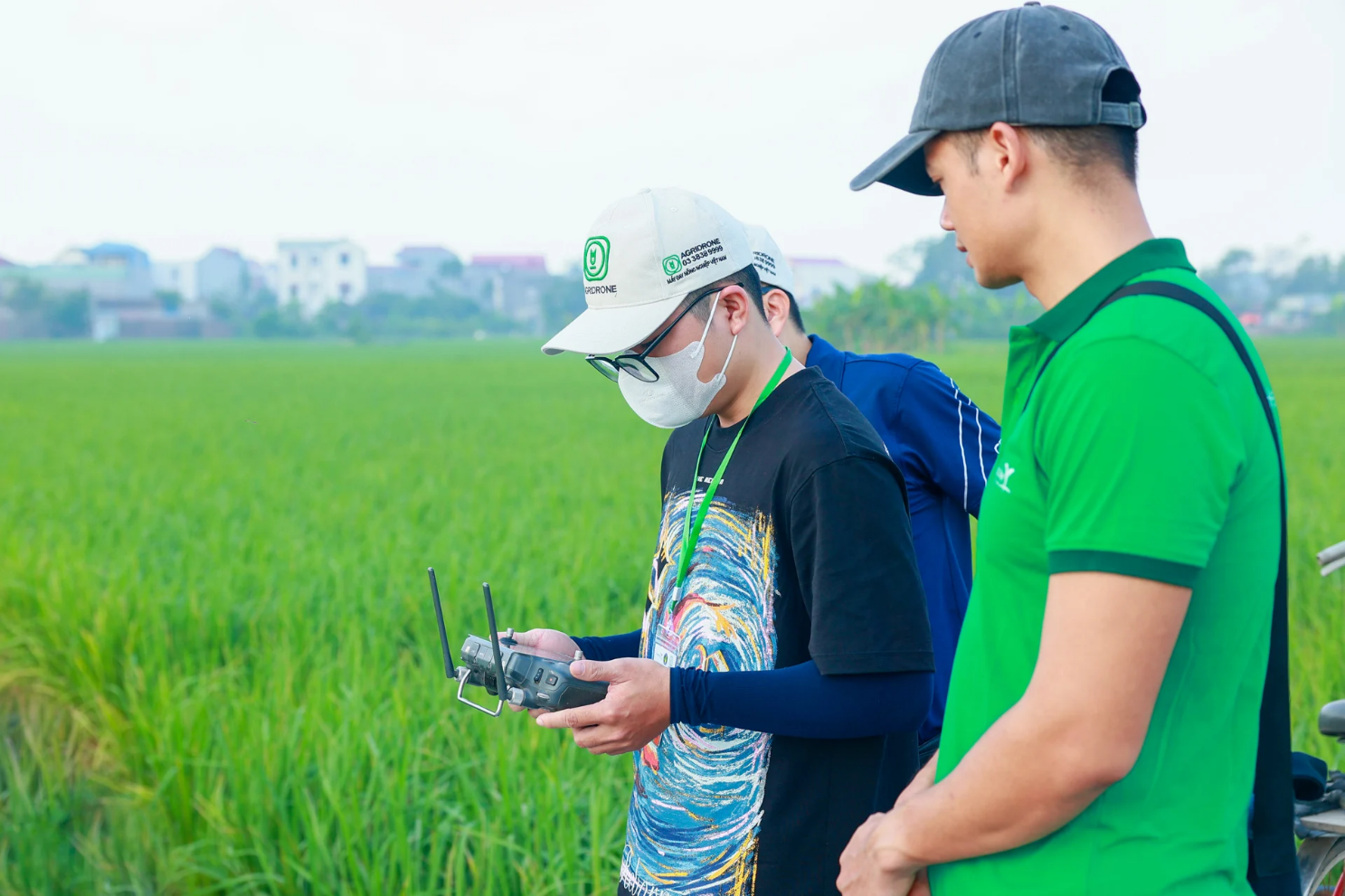 Máy móc nông nghiệp không còn bán đứt mà bán kèm dịch vụ