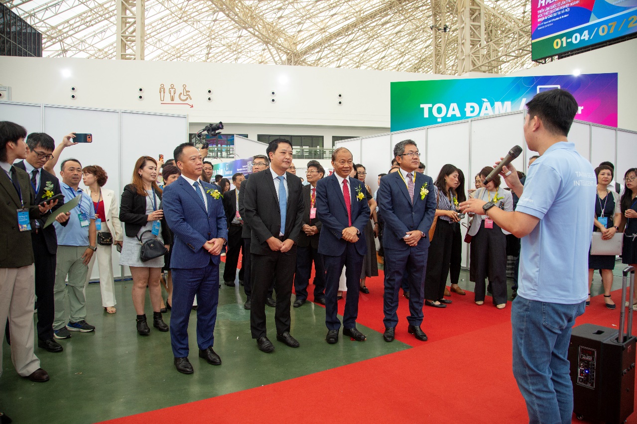 Hà Nội hội tụ hệ sinh thái công nghiệp quốc tế: Động lực mới cho sản xuất thông minh và công nghiệp hỗ trợ tại Việt Nam