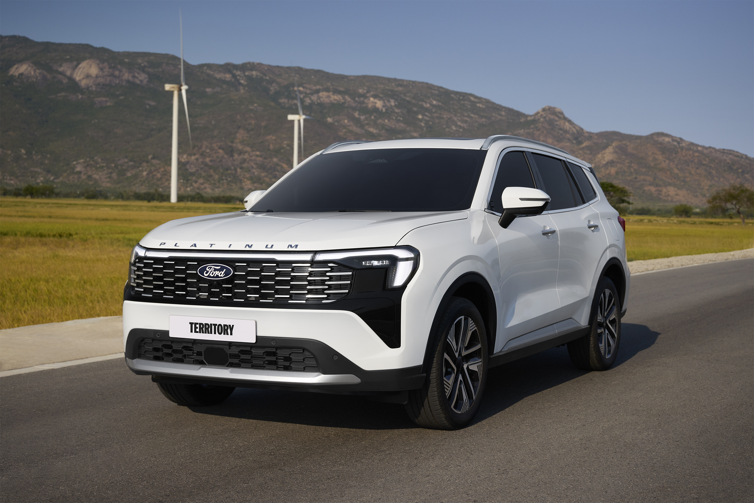 Ford Việt Nam ra mắt Territory Platinum