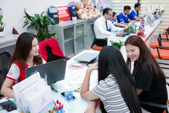 Description: D:\TẠP CHÍ CÔNG NGHIỆP NÔNG THÔN\UEH 1.jpg