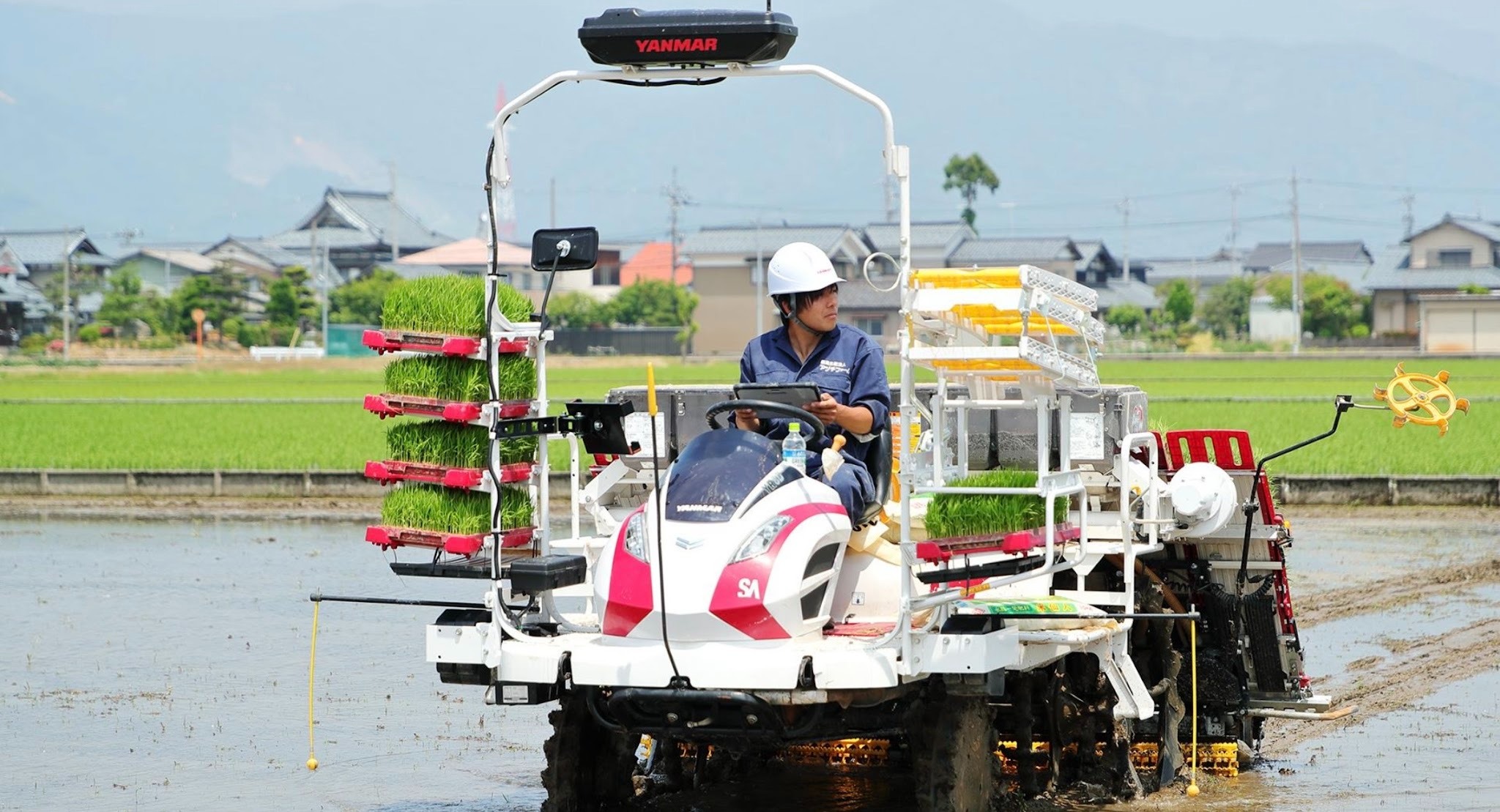 Máy cấy thông minh: Chìa khóa cho sản xuất lúa chất lượng cao và phát thải thấp