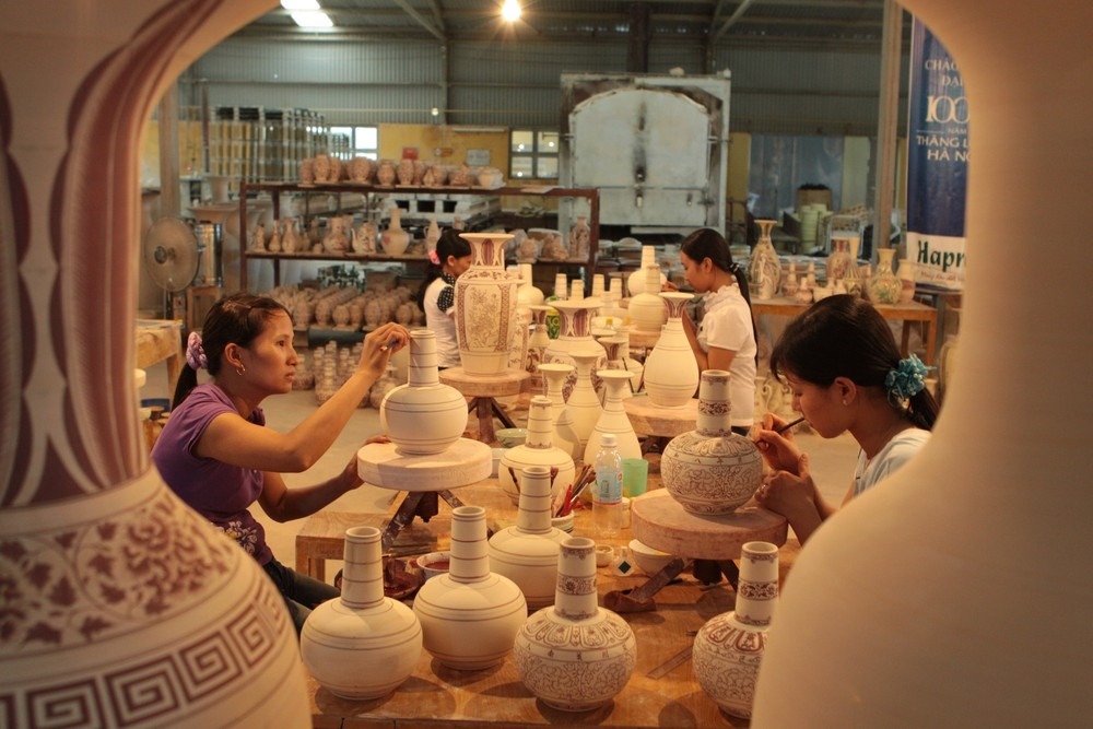 Làng có nghề nhưng thiếu người: Lao động mùa vụ đang buộc sản xuất nông thôn đổi cách làm