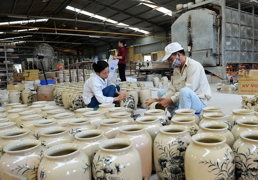 Làng nghề trước áp lực xanh hóa: Ai sẽ dẫn đầu cuộc chuyển đổi công nghiệp nông thôn?
