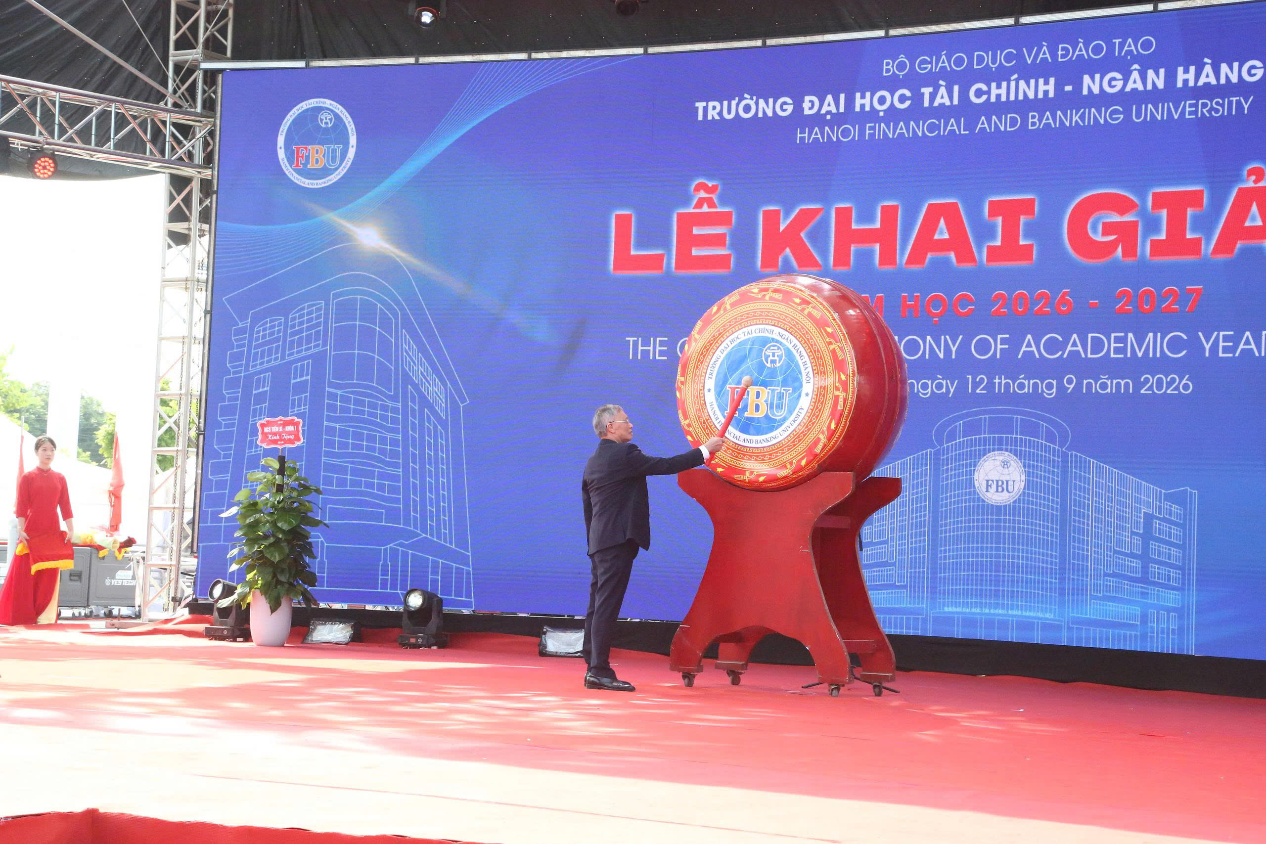 Trường Đại học Tài chính - Ngân hàng Hà Nội khai giảng năm học 2026 - 2027
