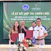 Trường Đại học Tài chính - Ngân hàng Hà Nội và Công ty Cổ phần Dịch vụ Thương mại và Du lịch Doanh Sinh ký kết hợp tác chiến lược