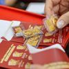 Giá vàng hôm nay (11/8): Vàng nhẫn DOJI giảm 1 triệu đồng/lượng, vàng thế giới bật tăng mạnh