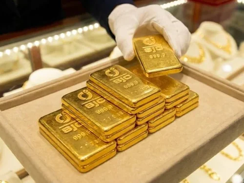 Giá vàng hôm nay 8/10: Vàng thế giới giảm, nhiều tổ chức hạ dự báo
