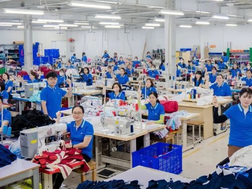 Doanh nghiệp vượt “bão” thị trường: Bản lĩnh giữ vững sản xuất và việc làm cho người lao động
