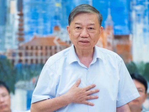 'Khát vọng sánh vai cường quốc đòi hỏi toàn Đảng đổi mới mạnh mẽ'