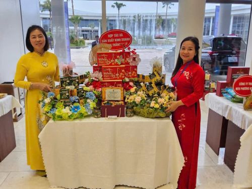 Quét mã truy xuất, nông sản Hải Phòng khẳng định giá trị trên thị trường số