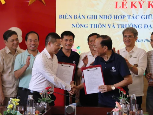 Trường Đại học Thành Đông và Tạp chí Công nghiệp Nông thôn ký kết hợp tác, chào mừng 101 năm Ngày Báo chí Cách mạng Việt Nam