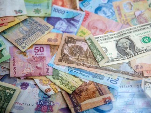 Tỷ giá ngoại tệ hôm nay 15/8: USD giảm khi kinh tế Mỹ phát tín hiệu chậm lại