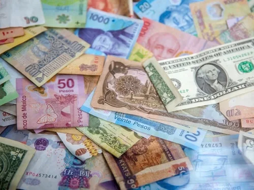 Tỷ giá ngoại tệ hôm nay 15/8: USD giảm khi kinh tế Mỹ phát tín hiệu chậm lại