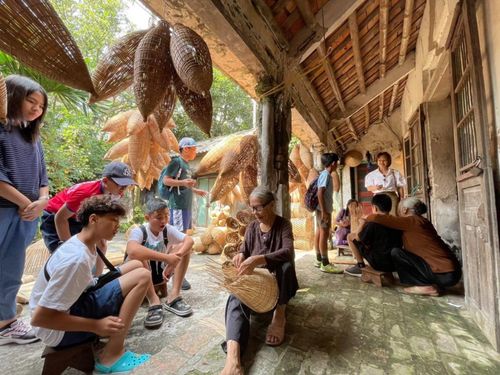 Từ làng nghề đến điểm đến trải nghiệm: OCOP đang mở thêm nguồn thu mới cho nông thôn