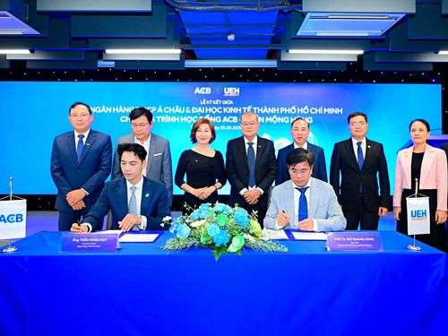 ACB và UEH triển khai Học bổng ACB - Trần Mộng Hùng, mở thêm cơ hội cho người trẻ