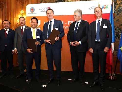 T&T Group hợp tác TotalEnergies phát triển dự án điện khí LNG Long Sơn hơn 1,5 tỷ USD