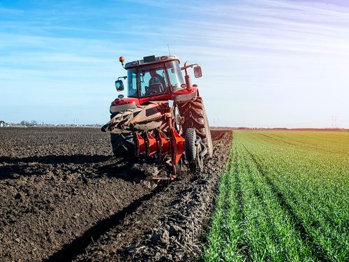 Đắk Lắk đẩy mạnh cơ giới hóa nông nghiệp đến năm 2030, ngành cơ khí trong nước vẫn phụ thuộc nhập khẩu