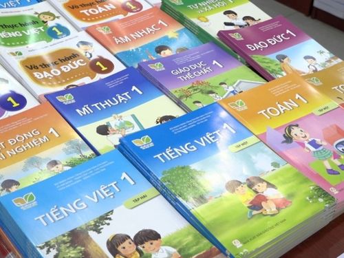 Còn thiếu gần 3,92 triệu sách giáo khoa, Bộ GD&ĐT yêu cầu không để tái diễn