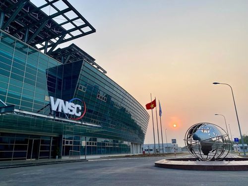 Việt Nam cần làm gì để tiến sâu vào chuỗi giá trị công nghệ vũ trụ?