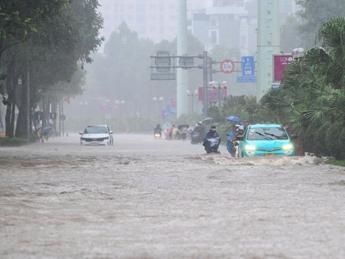 Dự báo thời tiết ngày 17/9: Hà Nội mưa to, nhiều nơi có dông