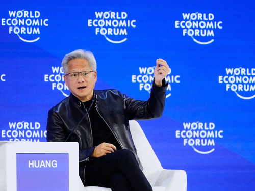 Jensen Huang: Khả năng AI gây tận thế vào năm 2030 là 0%
