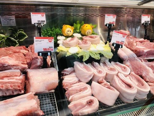 Giá heo hơi hôm nay 3/9: Miền Bắc giữ mức cao nhất 59.000 đồng/kg