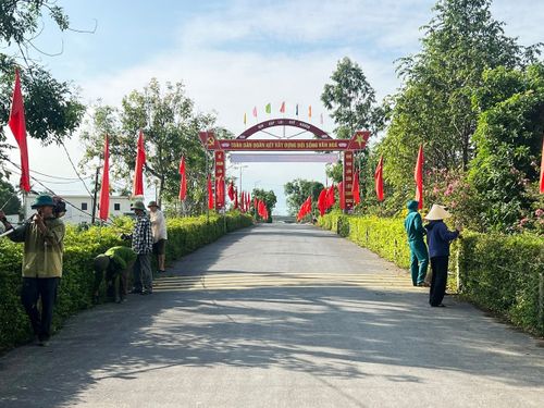 Hà Tĩnh sôi nổi đợt cao điểm xây dựng nông thôn mới