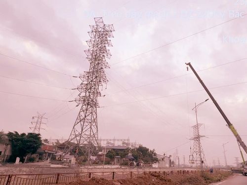 Đóng điện treo dây mạch 2 đường dây 220 kV Bắc Giang - Lạng Sơn