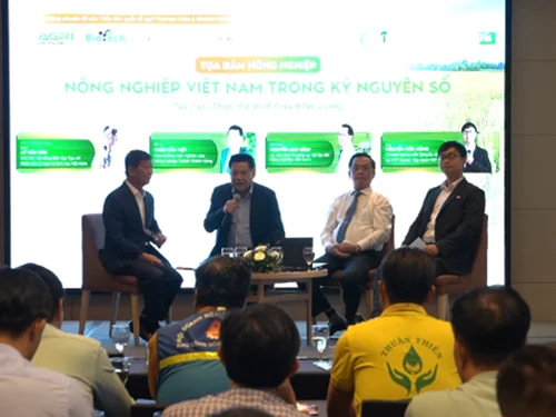 TỌA ĐÀM NÔNG NGHIỆP VIỆT NAM TRONG KỶ NGUYÊN SỐ: TÁI CẤU TRÚC ĐỂ BỨT PHÁ BỀN VỮNG